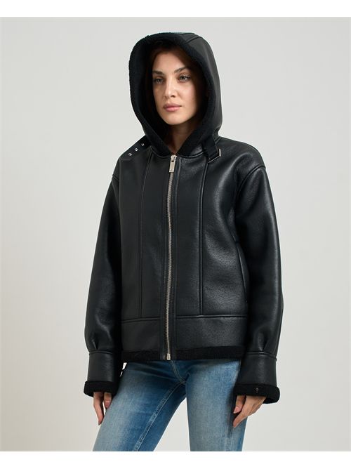 Giubbotto donna Richmond X in similpelle con cappuccio RICHMOND X | UWA25122GBBLACK
